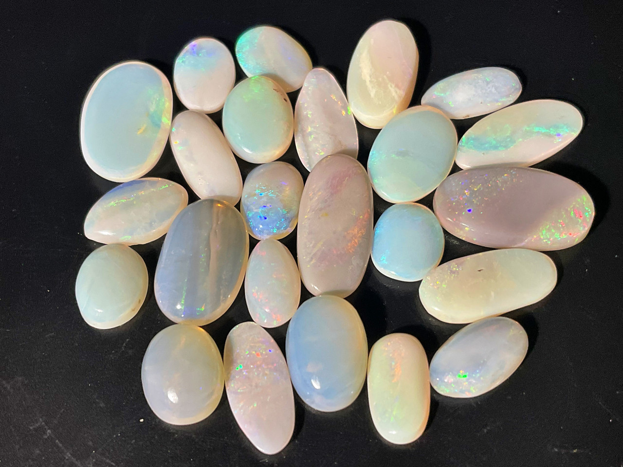 Multicolour Australian Coober Pedy Opal 24 Pc 36.65 Carat